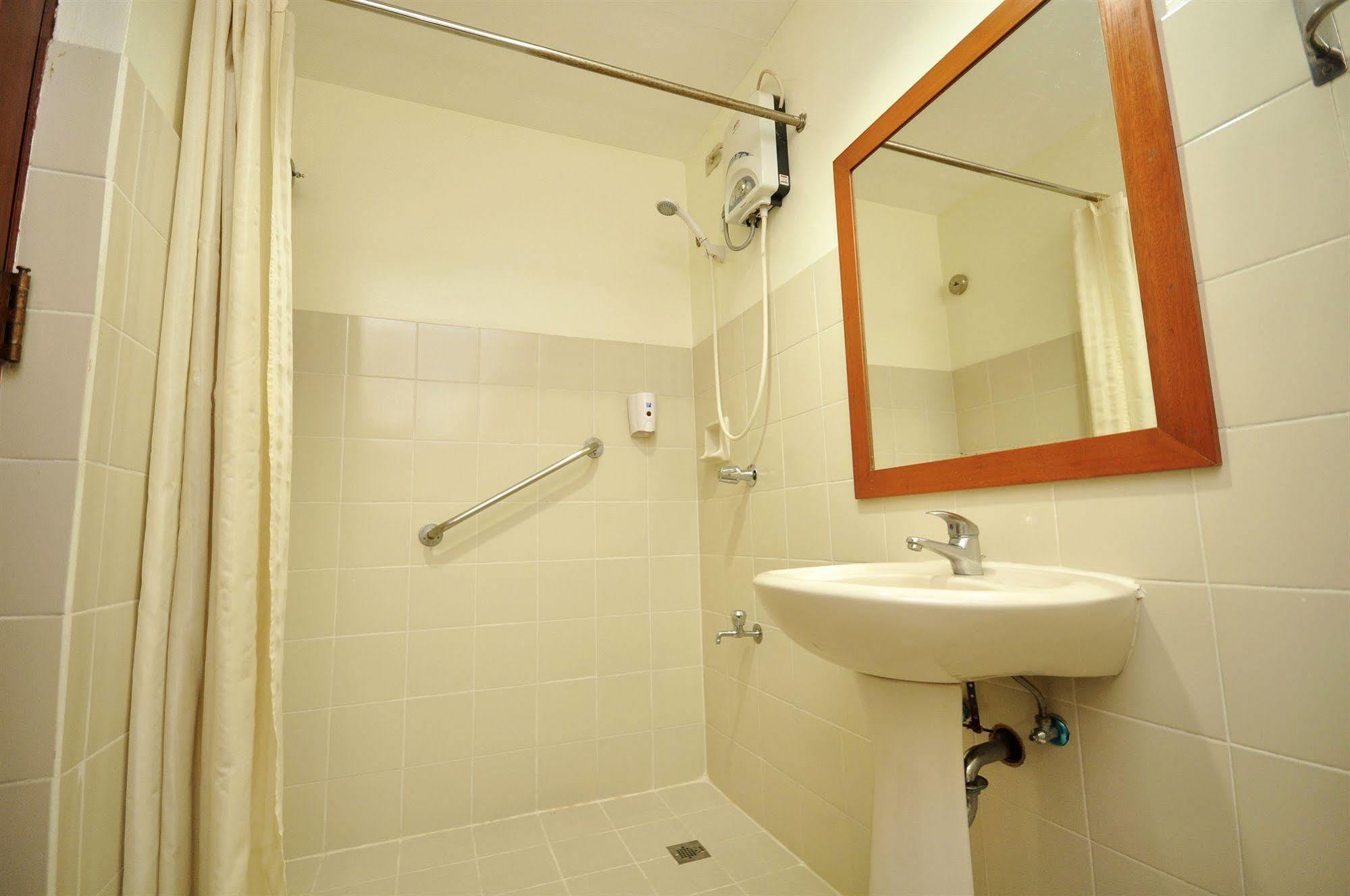 Malvar Hostel