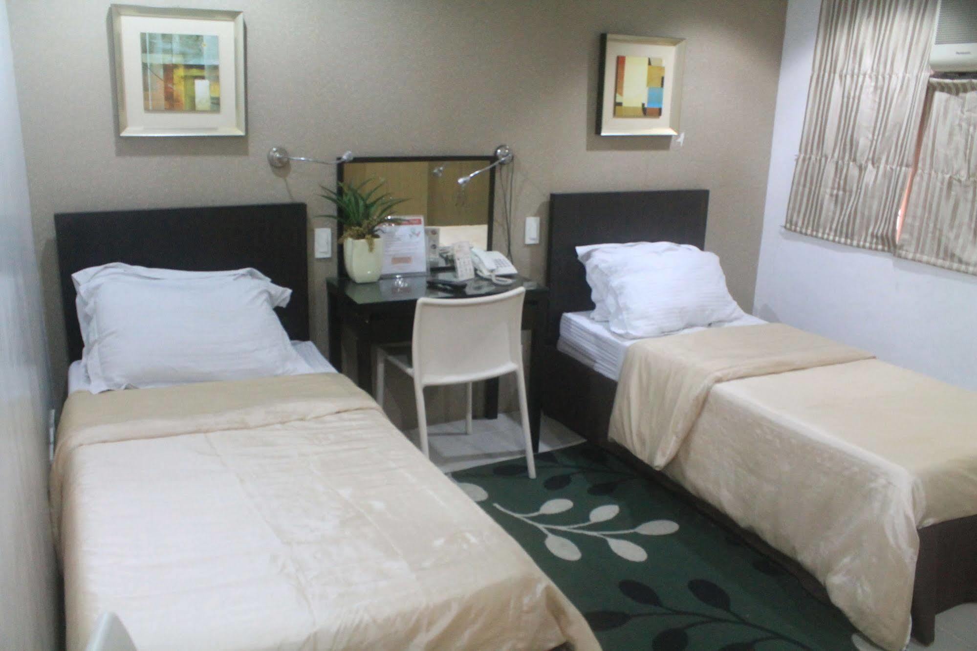 Hotel Orange Nest 3*