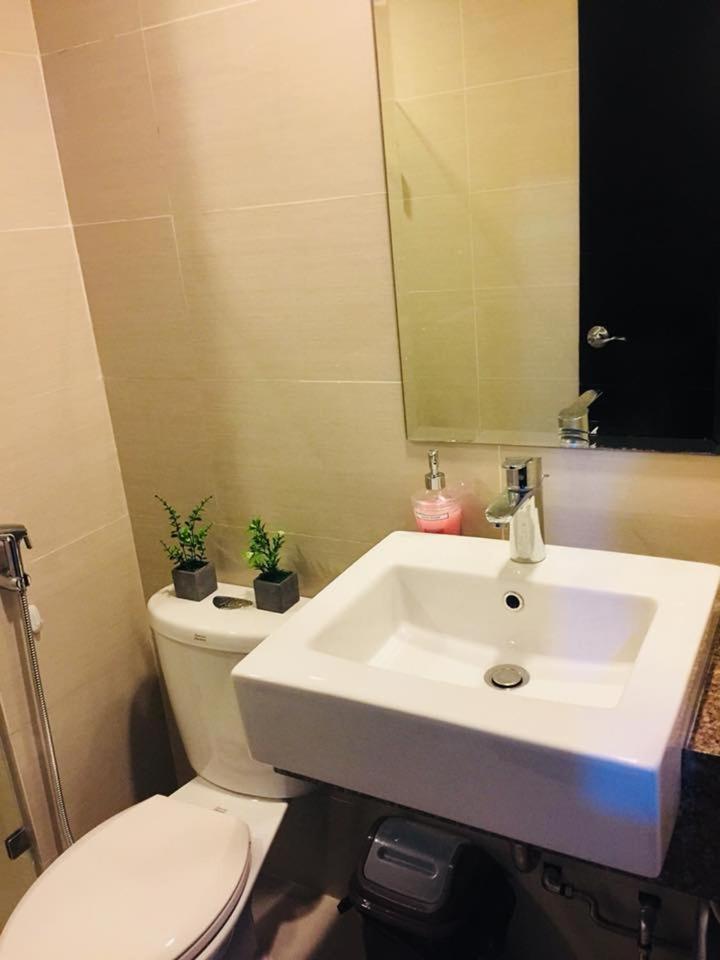 Luxurious Condo-hotel Across Airport Terminal-3 Hotel