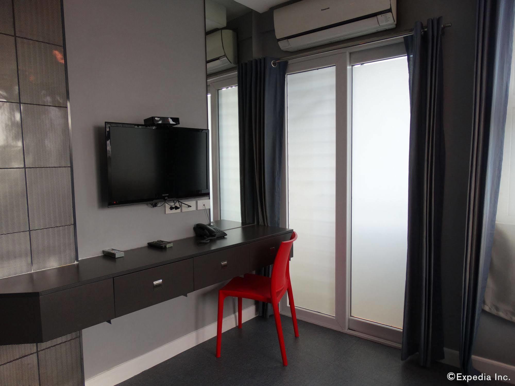 Inn Li Nakpil Manila