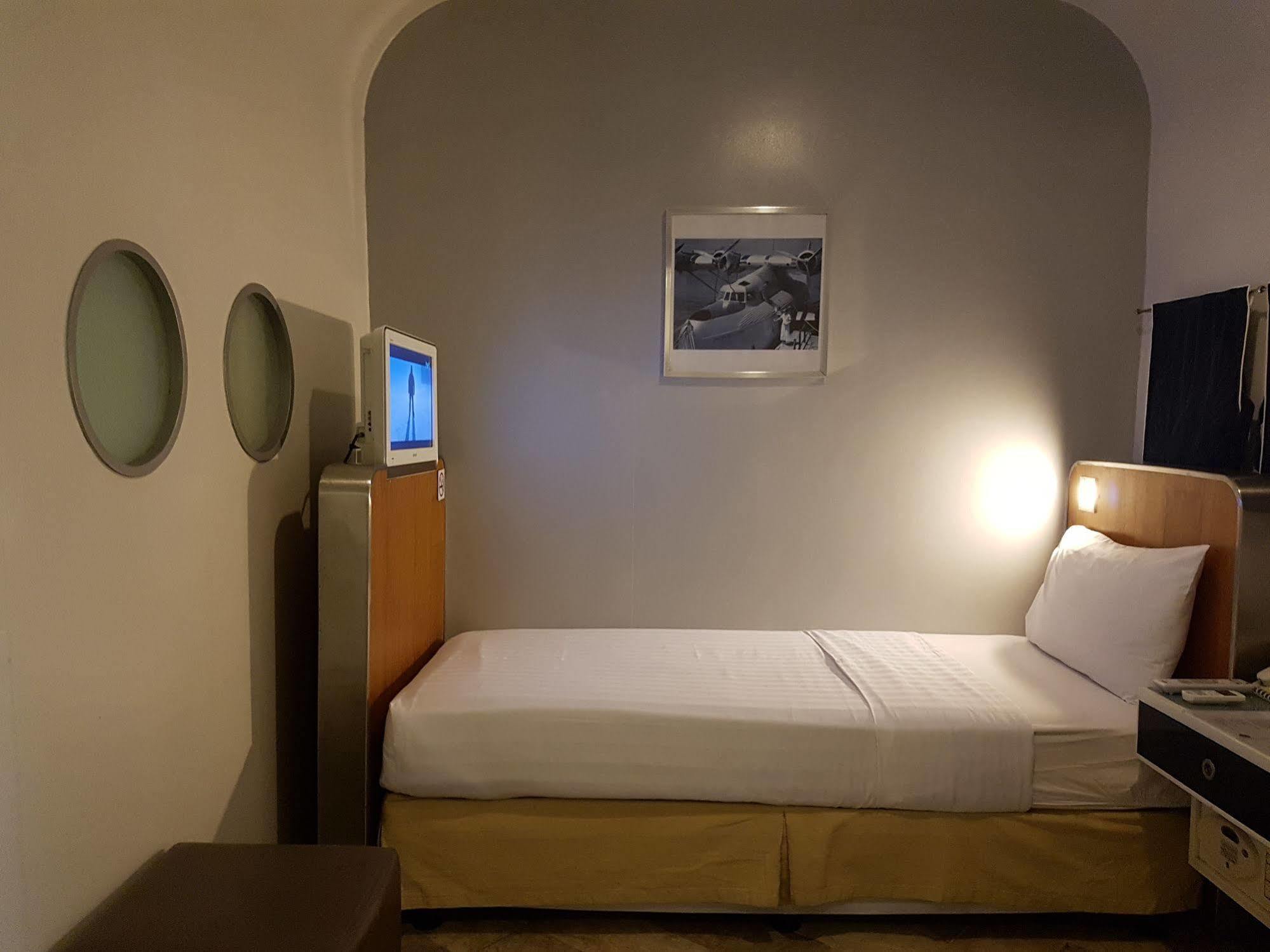 The Clipper House, Poblacion Makati