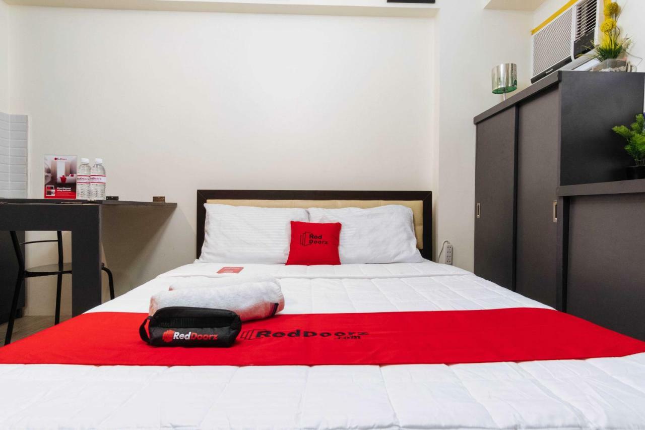 Reddoorz Premium @ Amaia Sucat Hotel