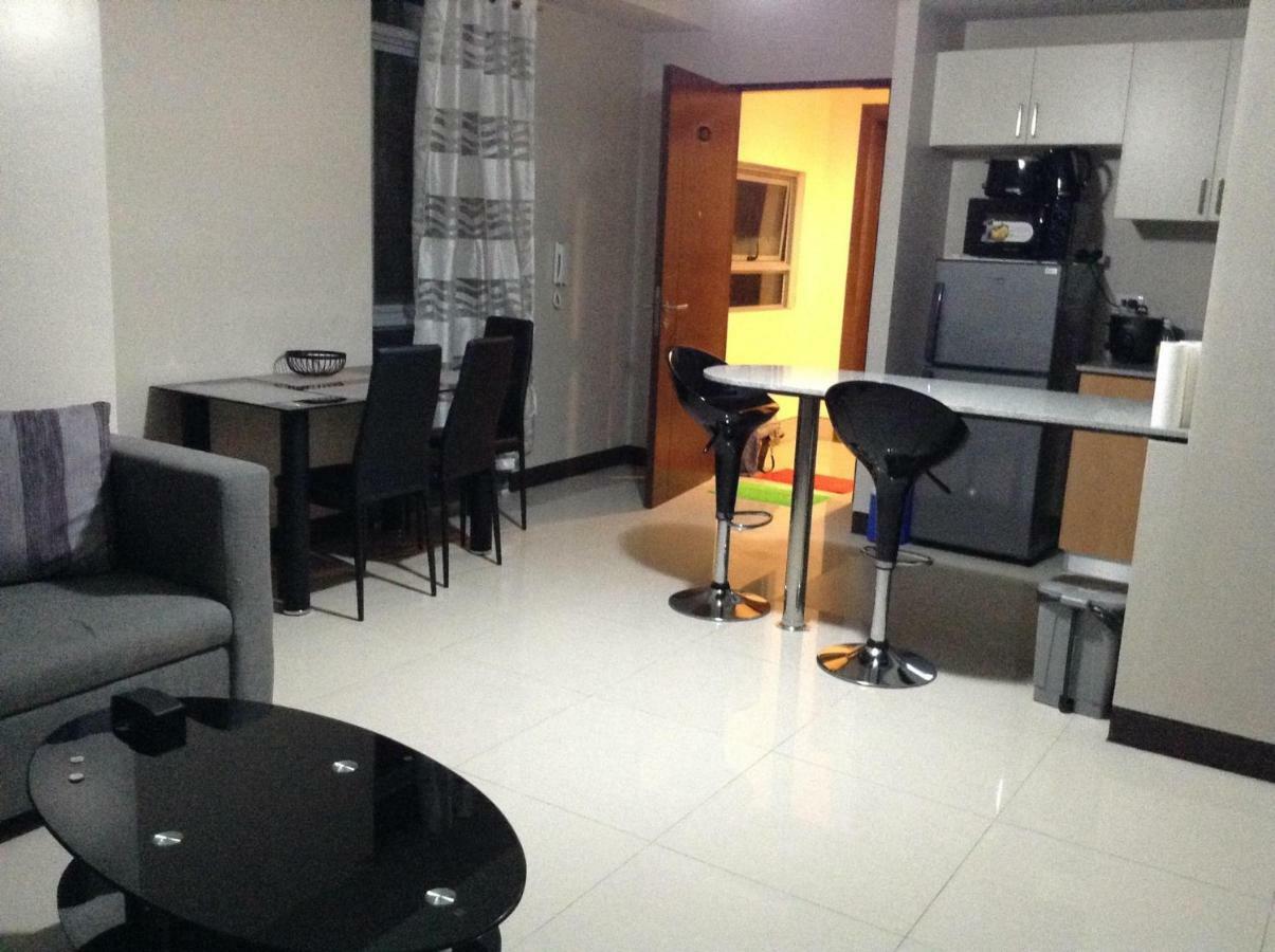 Cubao Manhattanheights Unit 11a Tower B, 2br Apartamento *