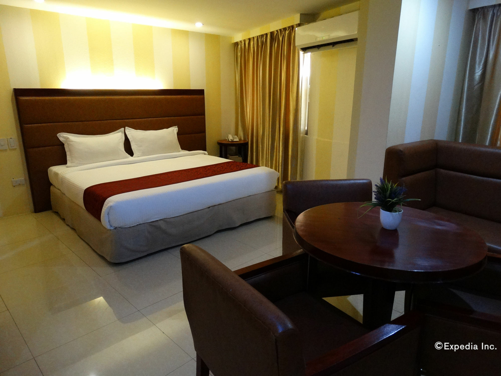 Hotel Chinatown Lai Lai Inc