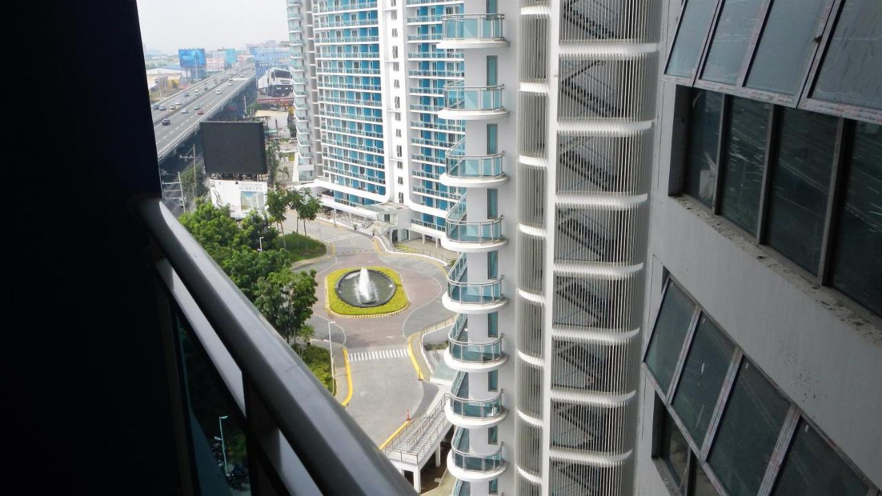 Azure Urban Residences 1br With Huge Wavepool & Man-made Near Airport Apartment Manila