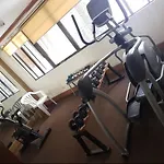 Modern Studio In Greenbelt