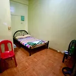 Belen Favila Transient Rooms Near Airport Terminal 3