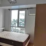 Minimalist 1 Bedroom In Alabang Near Molito And Atc With Wifi & Netflix M