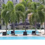 Paranaque Sm-Sucat Field Res. Bldg 5, 2/F, 2Br With Balcony