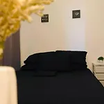 Cozy Bedroom Fame Condo Greenfield Edsa Mrt Shaw
