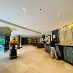Fame Residences Tower 1 - Traveler\'S Point