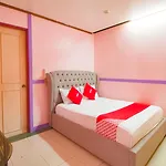 Oyo 790 Mango Inn