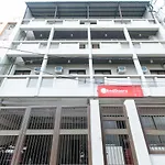 Reddoorz Plus Near Osmena Highway 2