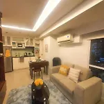 Bgc Taguig Cozy 2 Bedroom Loft, With Stunning Bgc Skyline View!