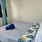 Stunning 1 Bedroom Manila Bay View Flat With Spacious Balcony