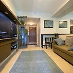 Luxury Condo With Pool View At Shell Residences