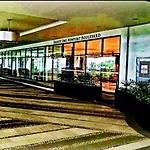 81 Newport Boulevard -Across Naia Terminal 3