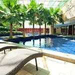 Milia Condo W/ Free Use Of Swimming Pool & Gym