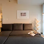 Uptown Parksuites Apartments Tower 2 Bgc By Ph Staycation