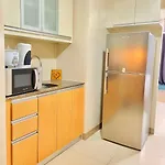 Thompson Suites - 2 Beds, One Uptown Residences - Xbox & Netflix
