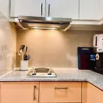 Thompson Suites - 2-Beds Near Okada, Bayshore 2
