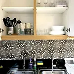Shell Res Nr Moa 2Br Free Parking