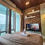 Premiere Haven At Sea Residences Condominium