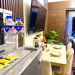 1Br Makati, Air Residences M002