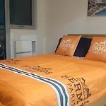 Beach In The City, Pam\'S Condo In Azure Residences