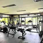 Stunning 2Br Apt, 65 Sq M Netflix At Rosewood Pointe Residences Near Bgc