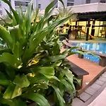 Maharaja Oriental Suite Makati