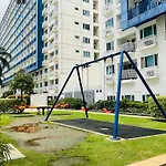 Sea Residences Moa Complex - Ruffa\'S Condotel