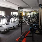 Milia Condo W/ Free Use Of Swimming Pool & Gym