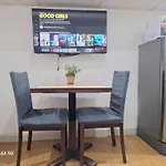 Stylish 1Br With Wifi And Queen Size Bed In Grace Res