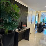 Makati Prime Luxury