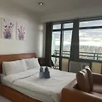 Gramercy Studio On 52Nd Floor Rockwell View Free Wifi