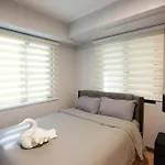 High Floor 2Br In Knightsbridge Residences Makati