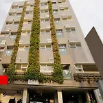 Super Oyo 665 Pasay Centrale Hotel