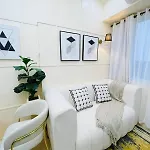 Near Naia Terminal 1, 2, 3 Cozy Apartment At Field Residence