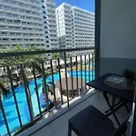 Icy Condotel In Shell Residences
