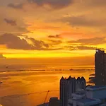 Family Room Staycation In The Heart Of Manila, With 2 Balcony Plus 40 Percent Promo Discount Plus Free Pool Access, Plus Free Sauna Promo In Manila Bay, Robinsons Place, Ermita, Pgh, Bellagio, Up Pedrogil, Staycation Updated 2025 Price