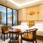 Home Me Hotel