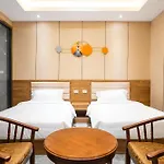 Home Me Hotel