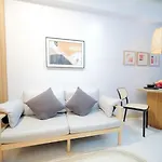 Shore 3 Mall Of Asia - Sofian Suites