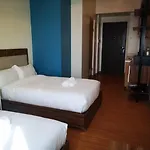 I Suites