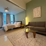 Modern Classic 1 Bedroom In Uptown Bgc