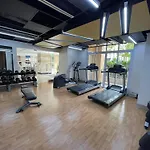 Manila Staycation At The Venice Luxury Residences - Tower A Near Venice Grand Canal, Mckinley Hills