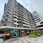 Serene Suite At S Residences Moa