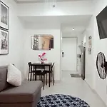 Downtown Makati Malls And Bars At Your Doorsteps