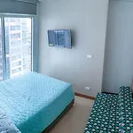 Homey 1Bedroom Bgc Condo - Minimum 2 Nights Stay